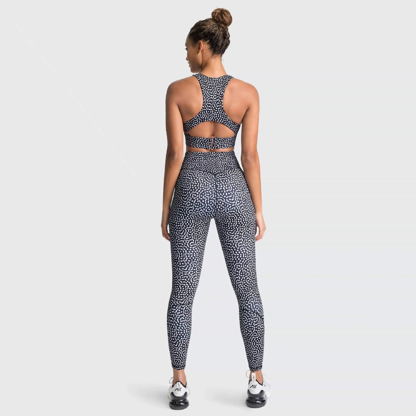 Solid Color Yoga Outfit for Fitness and Exercise